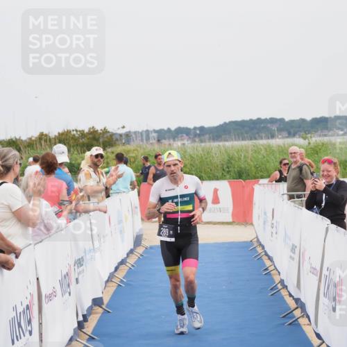 22.06.2025 - Viking Triathlon MichiJ http://msf.ph/oto/8078116 22.06.2025 14:37:05 Ziel 289 meine-sportfotos.de