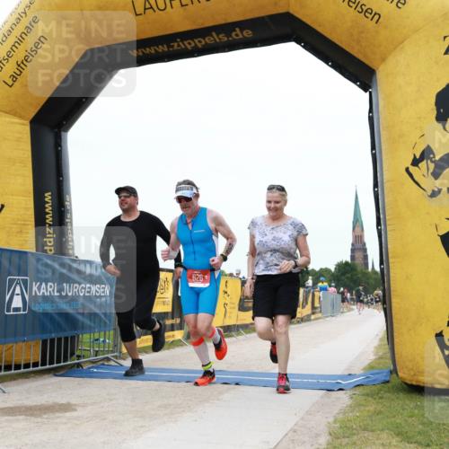 22.06.2025 - Viking Triathlon H.Heesch http://msf.ph/oto/8078130 22.06.2025 15:24:59 Laufen 626 meine-sportfotos.de