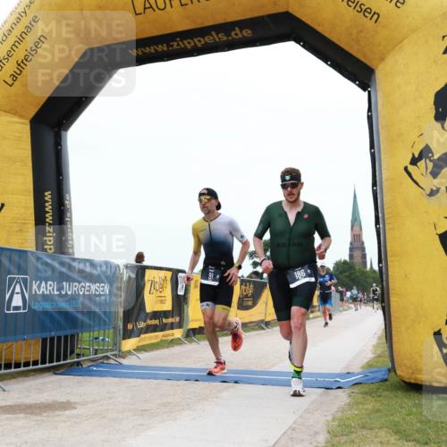 22.06.2025 - Viking Triathlon H.Heesch http://msf.ph/oto/8078138 22.06.2025 15:25:11 Laufen 91, 186, 394 meine-sportfotos.de