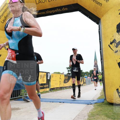 22.06.2025 - Viking Triathlon H.Heesch http://msf.ph/oto/8078164 22.06.2025 15:25:27 Laufen 97, 427, 467, 605, 625 meine-sportfotos.de