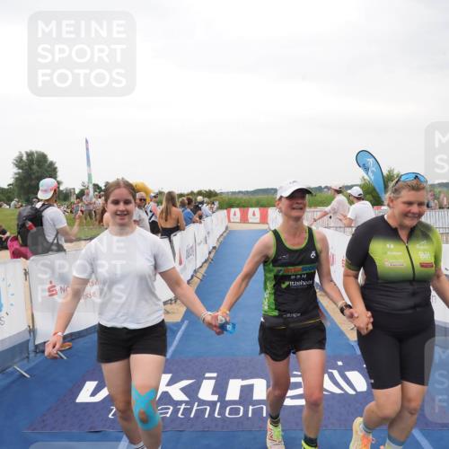 22.06.2025 - Viking Triathlon MichiJ http://msf.ph/oto/8078167 22.06.2025 15:55:10 Ziel 636 meine-sportfotos.de