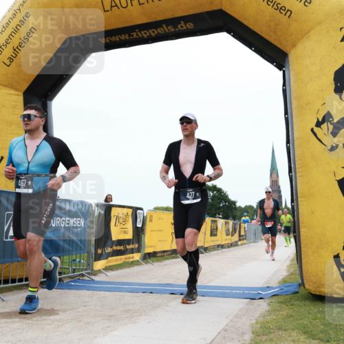 22.06.2025 - Viking Triathlon H.Heesch http://msf.ph/oto/8078174 22.06.2025 15:25:28 Laufen 97, 427, 467, 605, 625 meine-sportfotos.de