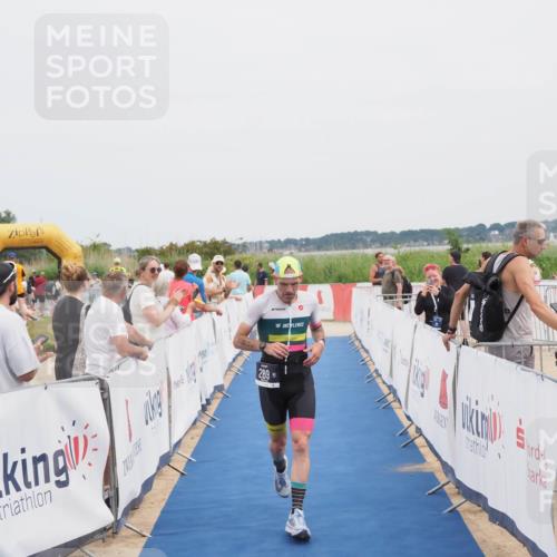 22.06.2025 - Viking Triathlon MichiJ http://msf.ph/oto/8078184 22.06.2025 14:37:07 Ziel 289 meine-sportfotos.de