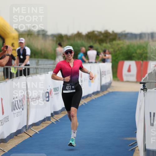 22.06.2025 - Viking Triathlon Yannick Fuchs http://msf.ph/oto/8078185 22.06.2025 16:35:32 Ziel 472 meine-sportfotos.de