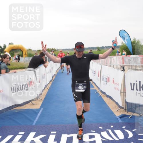 22.06.2025 - Viking Triathlon MichiJ http://msf.ph/oto/8078285 22.06.2025 16:03:04 Ziel 403, 650 meine-sportfotos.de