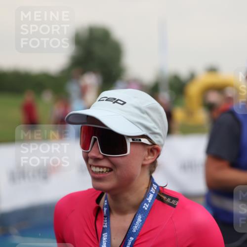 22.06.2025 - Viking Triathlon Yannick Fuchs http://msf.ph/oto/8078286 22.06.2025 16:35:39 Ziel  meine-sportfotos.de