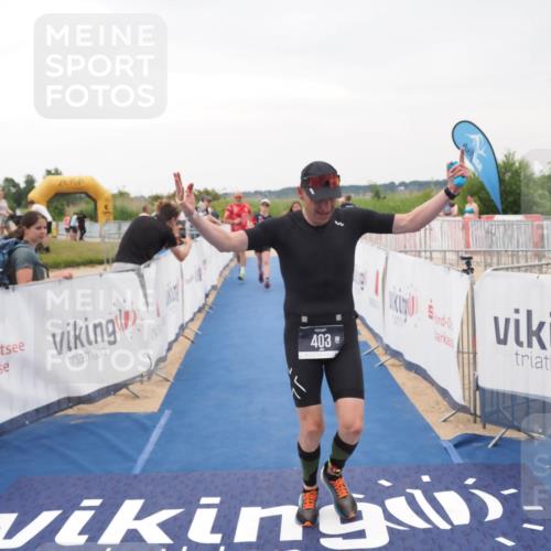 22.06.2025 - Viking Triathlon MichiJ http://msf.ph/oto/8078293 22.06.2025 16:03:04 Ziel 403, 650 meine-sportfotos.de