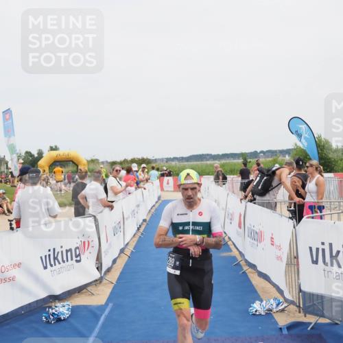 22.06.2025 - Viking Triathlon MichiJ http://msf.ph/oto/8078300 22.06.2025 14:37:08 Ziel 289 meine-sportfotos.de