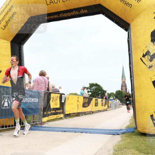 22.06.2025 - Viking Triathlon H.Heesch http://msf.ph/oto/8078301 22.06.2025 14:38:54 Laufen 5, 258 meine-sportfotos.de