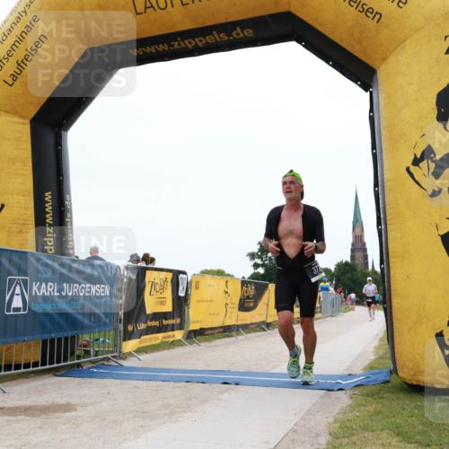 22.06.2025 - Viking Triathlon H.Heesch http://msf.ph/oto/8078342 22.06.2025 15:28:39 Laufen 372 meine-sportfotos.de
