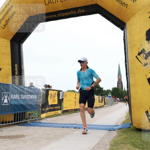 22.06.2025 - Viking Triathlon H.Heesch http://msf.ph/oto/8078355 22.06.2025 15:28:51 Laufen 68 meine-sportfotos.de