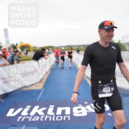 22.06.2025 - Viking Triathlon MichiJ http://msf.ph/oto/8078361 22.06.2025 16:03:05 Ziel 403, 650 meine-sportfotos.de