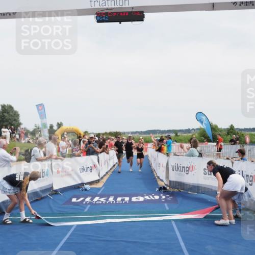 22.06.2025 - Viking Triathlon MichiJ http://msf.ph/oto/8078362 22.06.2025 14:13:22 Ziel 661 meine-sportfotos.de