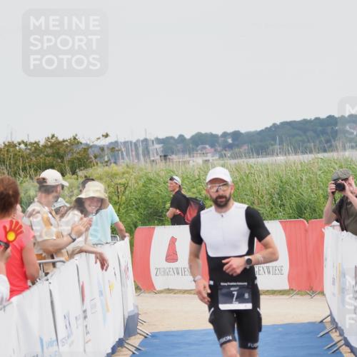 22.06.2025 - Viking Triathlon MichiJ http://msf.ph/oto/8078375 22.06.2025 14:37:43 Ziel 7 meine-sportfotos.de