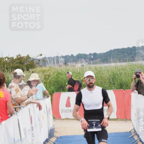 22.06.2025 - Viking Triathlon MichiJ http://msf.ph/oto/8078383 22.06.2025 14:37:44 Ziel 7 meine-sportfotos.de