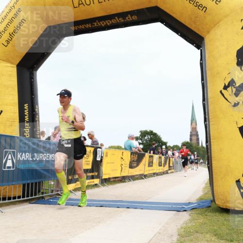 22.06.2025 - Viking Triathlon H.Heesch http://msf.ph/oto/8078394 22.06.2025 14:40:14 Laufen 234, 372, 619 meine-sportfotos.de