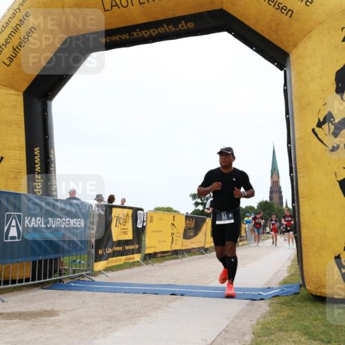 22.06.2025 - Viking Triathlon H.Heesch http://msf.ph/oto/8078395 22.06.2025 15:29:20 Laufen 83, 360, 509 meine-sportfotos.de