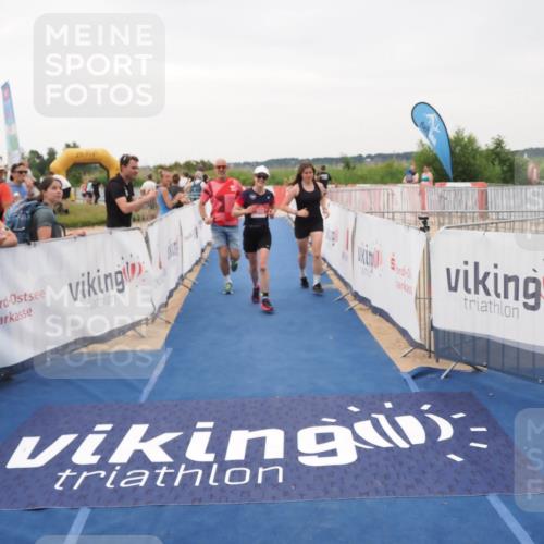 22.06.2025 - Viking Triathlon MichiJ http://msf.ph/oto/8078400 22.06.2025 16:03:06 Ziel 403, 650 meine-sportfotos.de