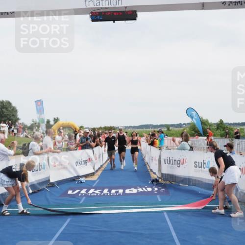 22.06.2025 - Viking Triathlon MichiJ http://msf.ph/oto/8078406 22.06.2025 14:13:23 Ziel 661 meine-sportfotos.de