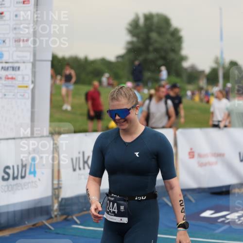 22.06.2025 - Viking Triathlon Yannick Fuchs http://msf.ph/oto/8078414 22.06.2025 16:36:26 Ziel 244 meine-sportfotos.de