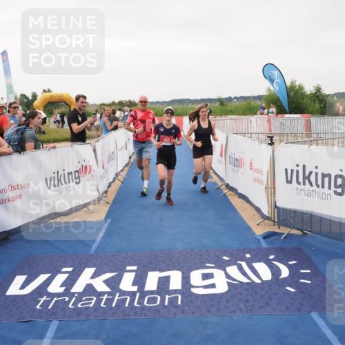 22.06.2025 - Viking Triathlon MichiJ http://msf.ph/oto/8078416 22.06.2025 16:03:06 Ziel 403, 650 meine-sportfotos.de