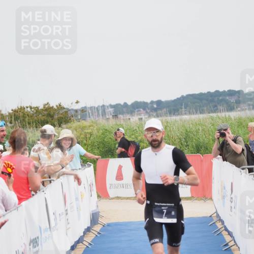 22.06.2025 - Viking Triathlon MichiJ http://msf.ph/oto/8078419 22.06.2025 14:37:44 Ziel 7 meine-sportfotos.de
