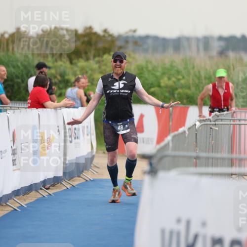22.06.2025 - Viking Triathlon Yannick Fuchs http://msf.ph/oto/8078424 22.06.2025 16:36:43 Ziel 48 meine-sportfotos.de