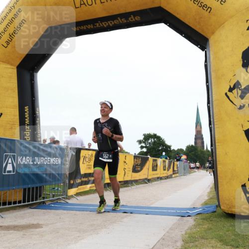22.06.2025 - Viking Triathlon H.Heesch http://msf.ph/oto/8078451 22.06.2025 15:30:11 Laufen 552 meine-sportfotos.de