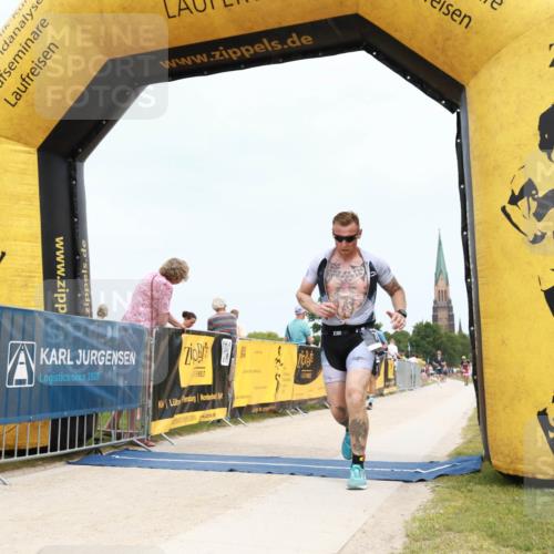 22.06.2025 - Viking Triathlon H.Heesch http://msf.ph/oto/8078467 22.06.2025 14:40:57 Laufen 76, 439, 458, 658 meine-sportfotos.de