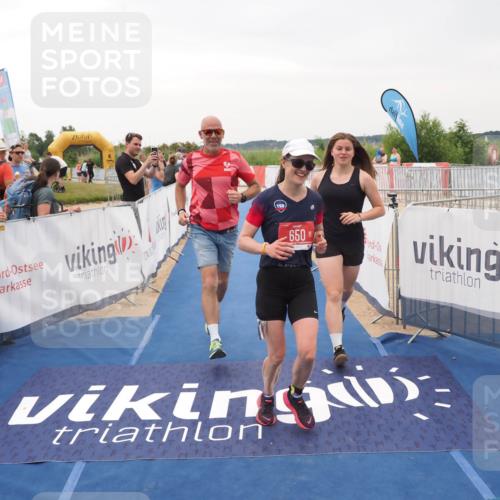 22.06.2025 - Viking Triathlon MichiJ http://msf.ph/oto/8078512 22.06.2025 16:03:07 Ziel 403, 650 meine-sportfotos.de