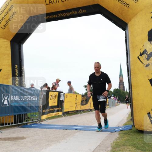 22.06.2025 - Viking Triathlon H.Heesch http://msf.ph/oto/8078513 22.06.2025 15:31:32 Laufen 410, 439 meine-sportfotos.de