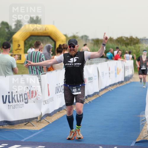 22.06.2025 - Viking Triathlon Yannick Fuchs http://msf.ph/oto/8078514 22.06.2025 16:36:48 Ziel 48, 240 meine-sportfotos.de