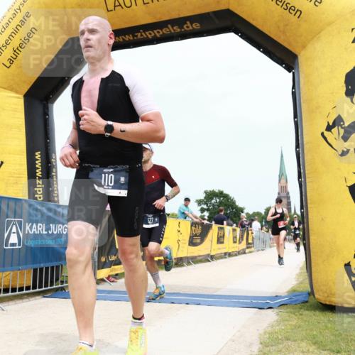 22.06.2025 - Viking Triathlon H.Heesch http://msf.ph/oto/8078520 22.06.2025 14:41:45 Laufen 110, 527, 653 meine-sportfotos.de