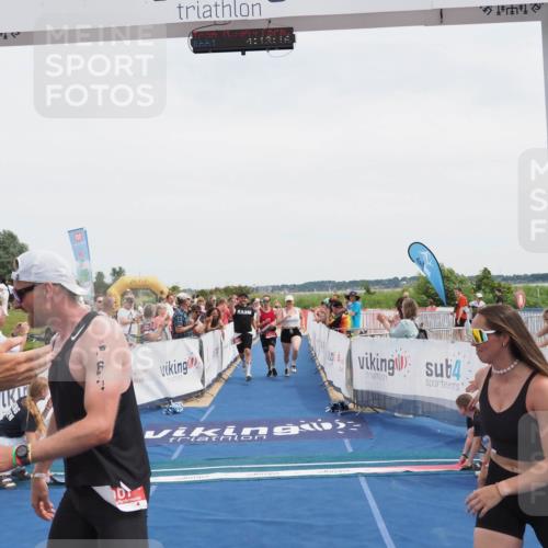 22.06.2025 - Viking Triathlon MichiJ http://msf.ph/oto/8078522 22.06.2025 14:13:27 Ziel 661 meine-sportfotos.de