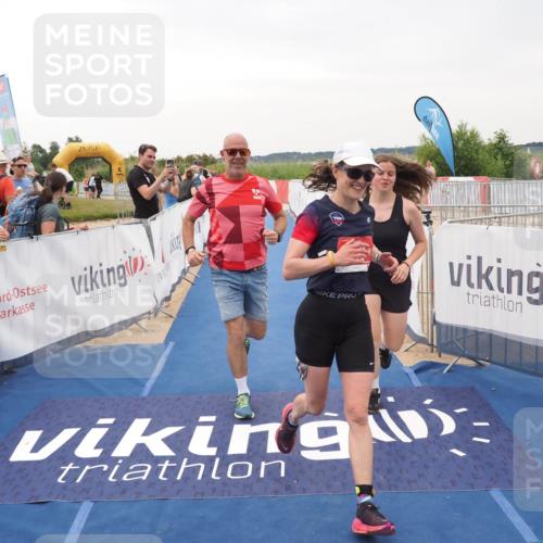 22.06.2025 - Viking Triathlon MichiJ http://msf.ph/oto/8078525 22.06.2025 16:03:07 Ziel 403, 650 meine-sportfotos.de