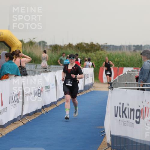 22.06.2025 - Viking Triathlon Yannick Fuchs http://msf.ph/oto/8078559 22.06.2025 16:36:51 Ziel 48, 240 meine-sportfotos.de
