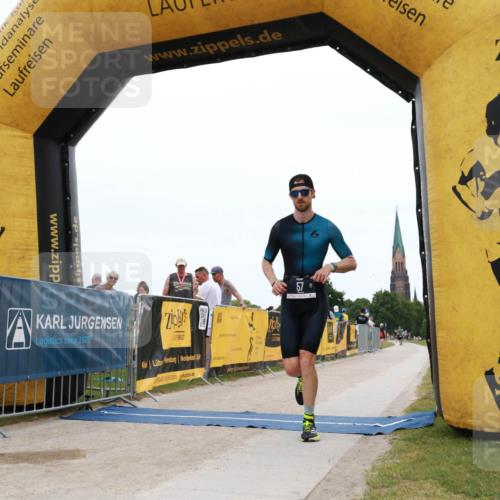 22.06.2025 - Viking Triathlon H.Heesch http://msf.ph/oto/8078593 22.06.2025 15:33:36 Laufen 57 meine-sportfotos.de