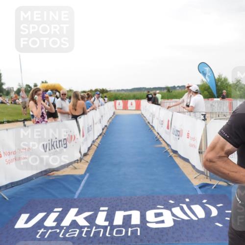 22.06.2025 - Viking Triathlon MichiJ http://msf.ph/oto/8078598 22.06.2025 15:55:48 Ziel 222 meine-sportfotos.de