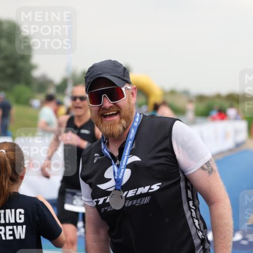 22.06.2025 - Viking Triathlon Yannick Fuchs http://msf.ph/oto/8078614 22.06.2025 16:37:00 Ziel 267 meine-sportfotos.de