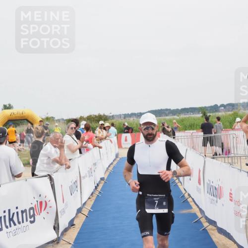 22.06.2025 - Viking Triathlon MichiJ http://msf.ph/oto/8078617 22.06.2025 14:37:46 Ziel 7 meine-sportfotos.de
