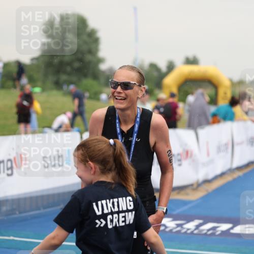 22.06.2025 - Viking Triathlon Yannick Fuchs http://msf.ph/oto/8078626 22.06.2025 16:37:03 Ziel 69, 267 meine-sportfotos.de