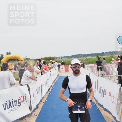 22.06.2025 - Viking Triathlon MichiJ http://msf.ph/oto/8078631 22.06.2025 14:37:46 Ziel 7 meine-sportfotos.de