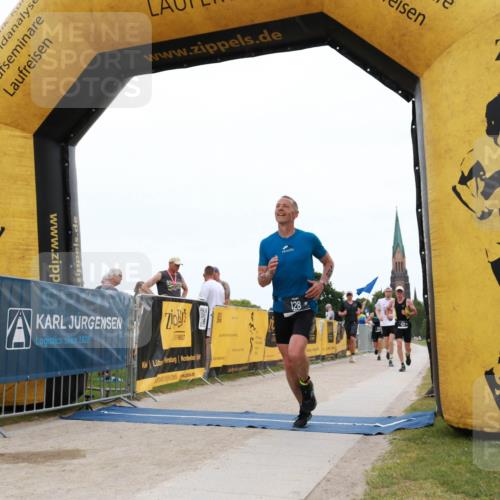 22.06.2025 - Viking Triathlon H.Heesch http://msf.ph/oto/8078641 22.06.2025 15:34:40 Laufen 128 meine-sportfotos.de