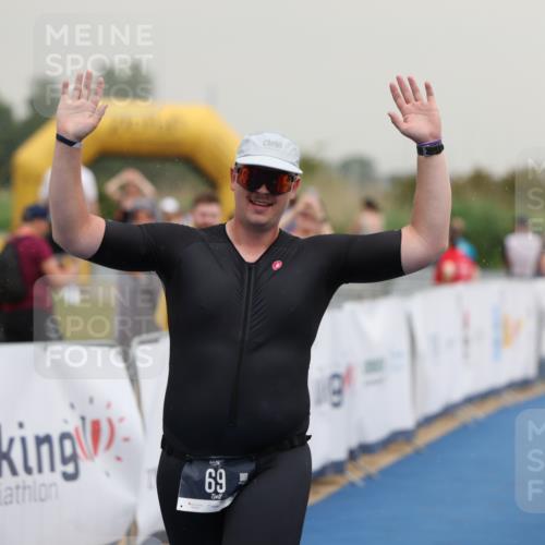 22.06.2025 - Viking Triathlon Yannick Fuchs http://msf.ph/oto/8078643 22.06.2025 16:37:08 Ziel 69 meine-sportfotos.de