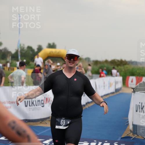 22.06.2025 - Viking Triathlon Yannick Fuchs http://msf.ph/oto/8078652 22.06.2025 16:37:09 Ziel 69 meine-sportfotos.de
