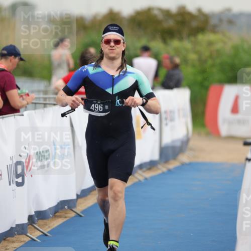 22.06.2025 - Viking Triathlon Yannick Fuchs http://msf.ph/oto/8078713 22.06.2025 16:38:27 Ziel 496 meine-sportfotos.de