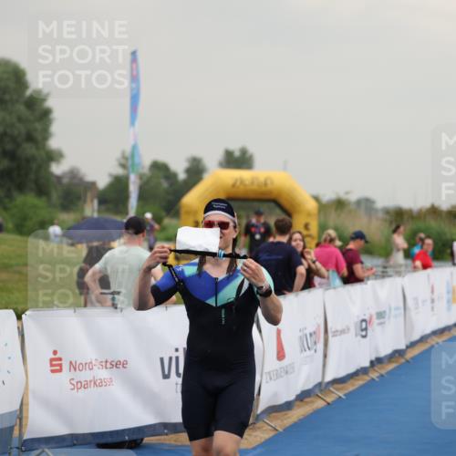 22.06.2025 - Viking Triathlon Yannick Fuchs http://msf.ph/oto/8078744 22.06.2025 16:38:30 Ziel 496 meine-sportfotos.de