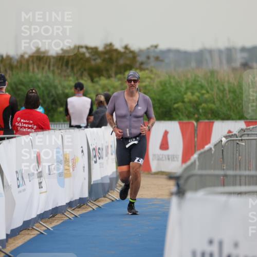 22.06.2025 - Viking Triathlon Yannick Fuchs http://msf.ph/oto/8078802 22.06.2025 16:38:43 Ziel 276 meine-sportfotos.de