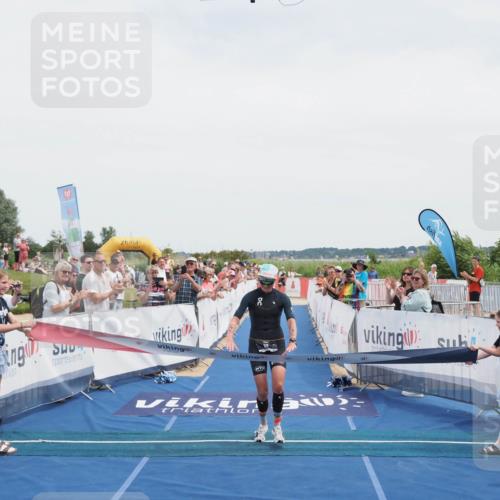 22.06.2025 - Viking Triathlon MichiJ http://msf.ph/oto/8078840 22.06.2025 14:13:46 Ziel 15 meine-sportfotos.de