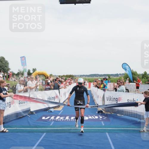 22.06.2025 - Viking Triathlon MichiJ http://msf.ph/oto/8078846 22.06.2025 14:13:46 Ziel 15 meine-sportfotos.de